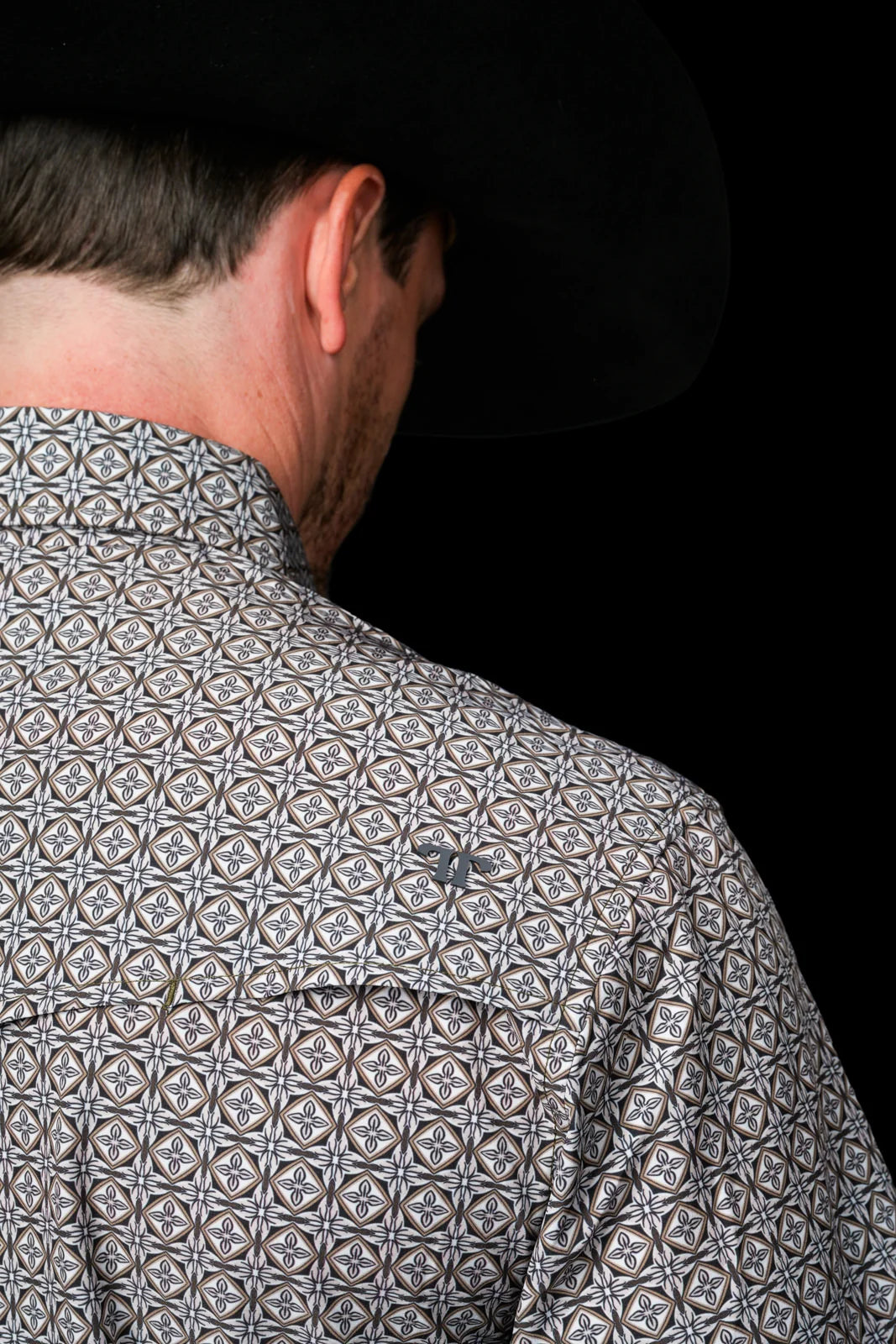 FERRELL MEN'S THE ARCHER SHORT SLEEVE PEARL SNAP SHIRT