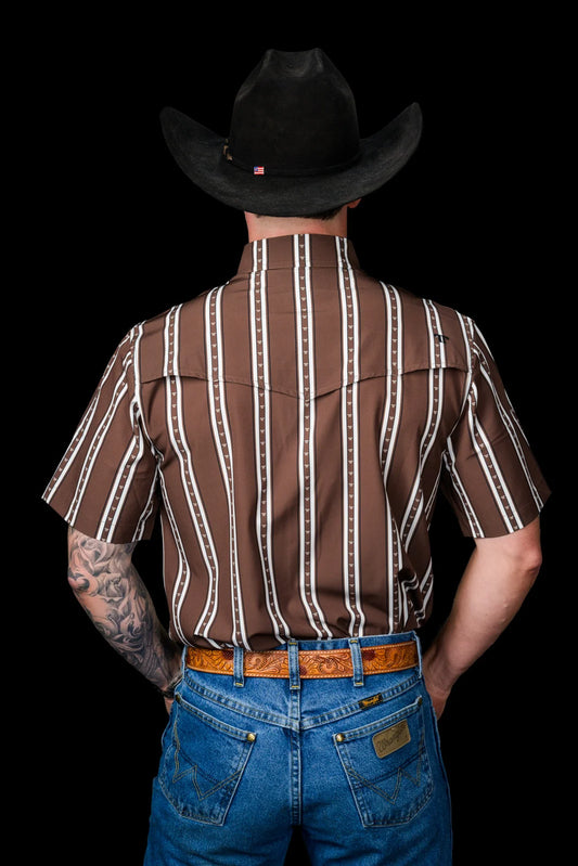 FERRELL MEN'S THE TUCKER SHORT SLEEVE PEARL SNAP SHIRT IN BROWN