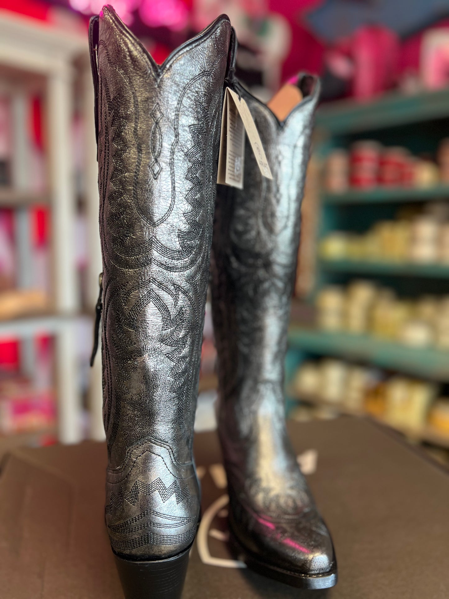 ARIAT WOMEN'S SOFT MERCURY CASANOVA WESTERN BOOTS