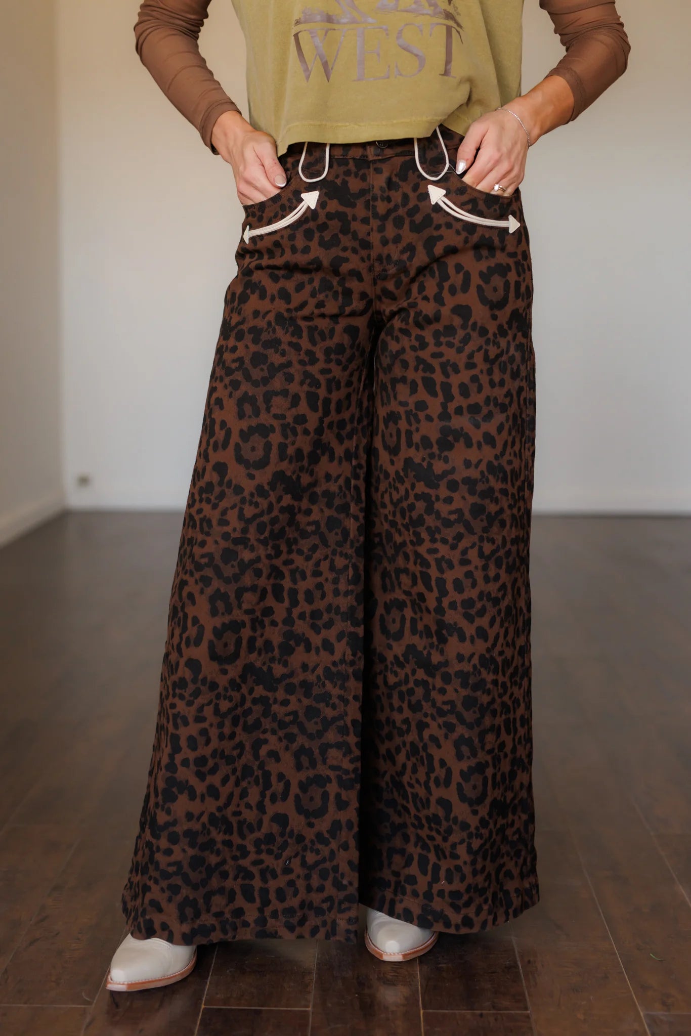 LEOPARD SMILEY WIDE LEG DENIM JEANS