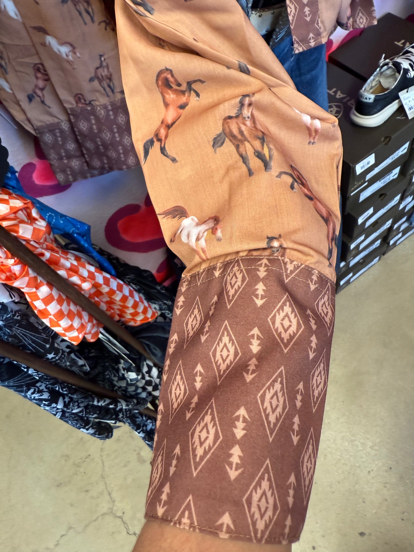 WESTERN SQUARE LONG SLEEVE PEARL SNAP