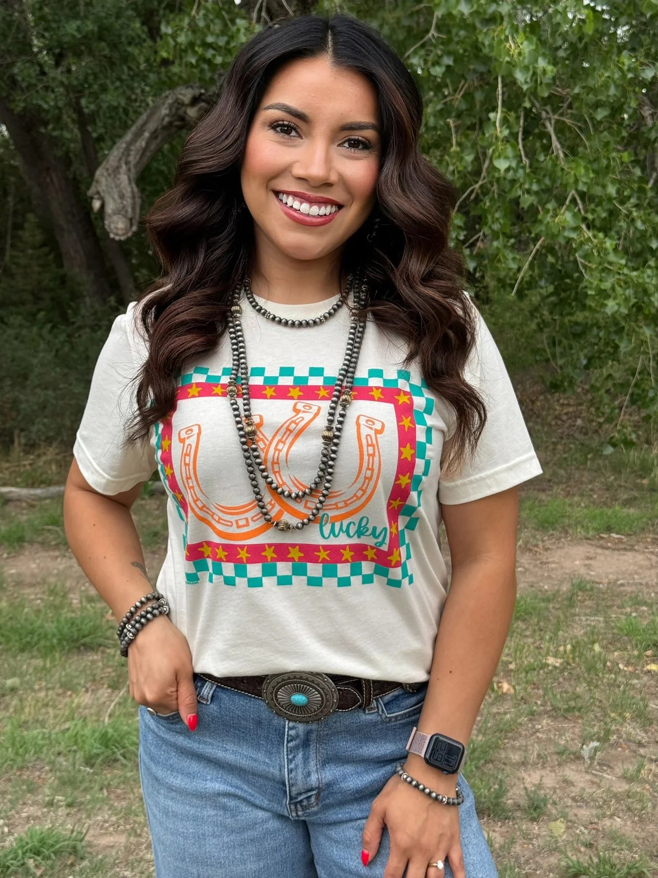 CHECKERED LUCKY HORSESHOES TEE - NATURAL