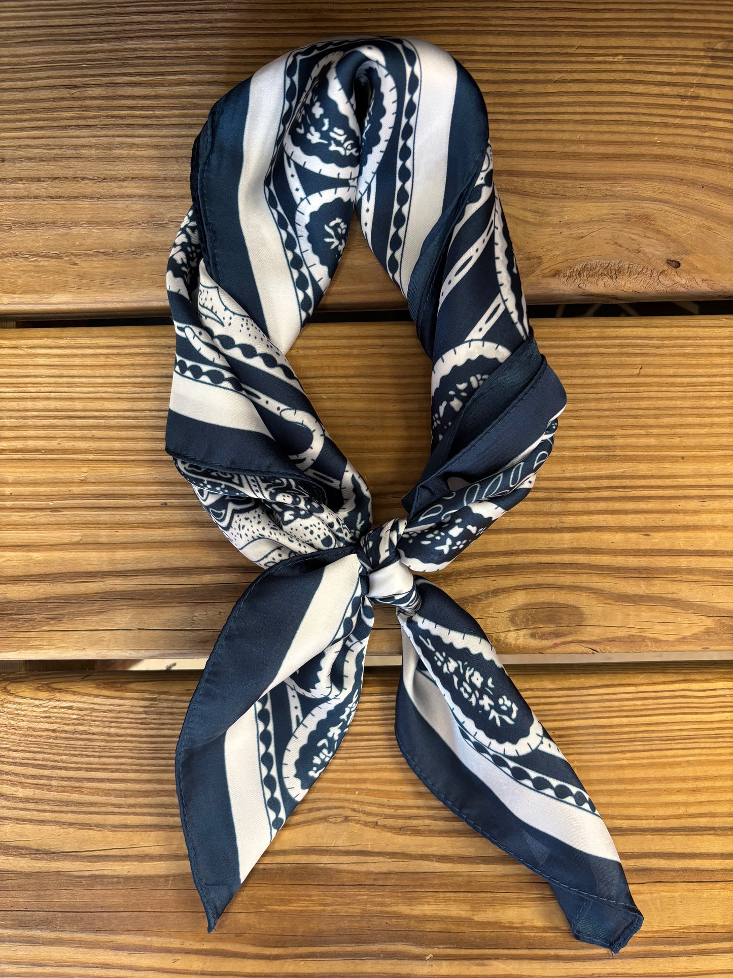 NAVY AND WHITE PAISLEY WILD RAG