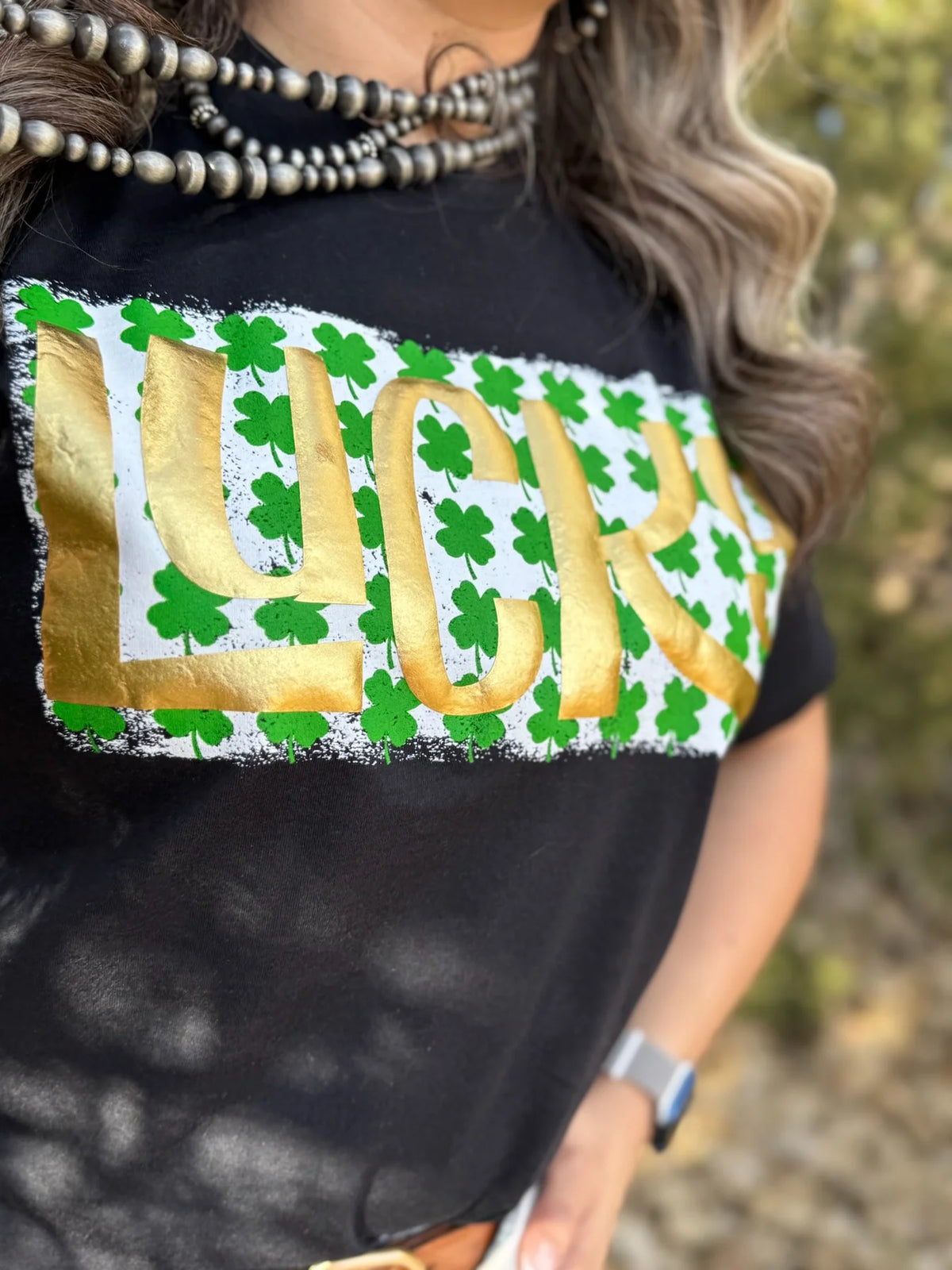 LUCKY ON 4 LEAF CLOVERS GOLD PUFF TEE - BLACK