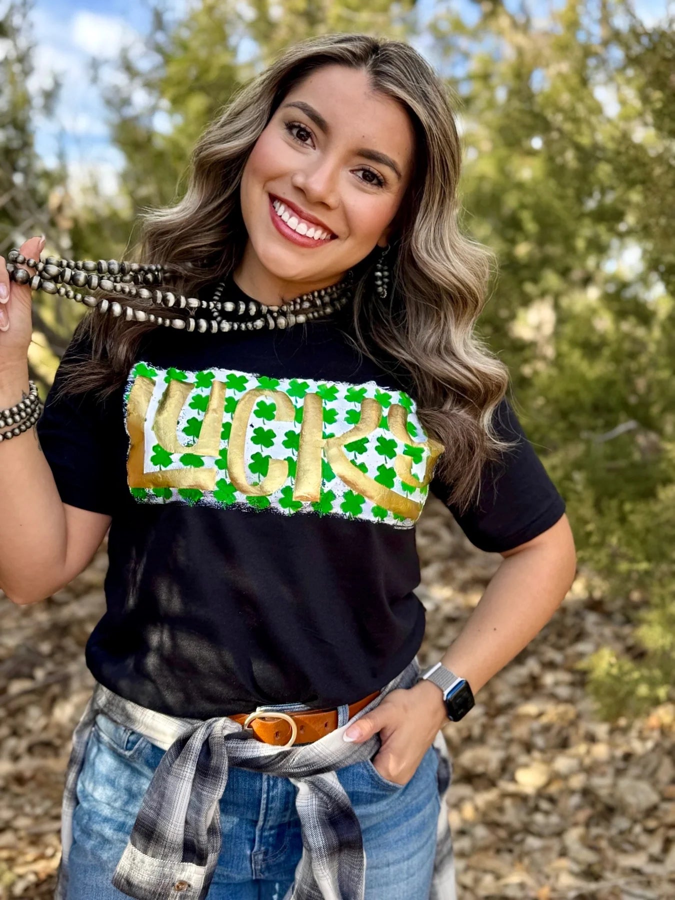 LUCKY ON 4 LEAF CLOVERS GOLD PUFF TEE - BLACK