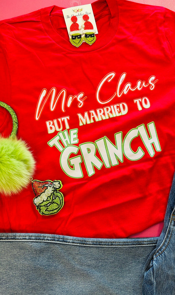 MARRIED TO THE GRINCH TEE - RED