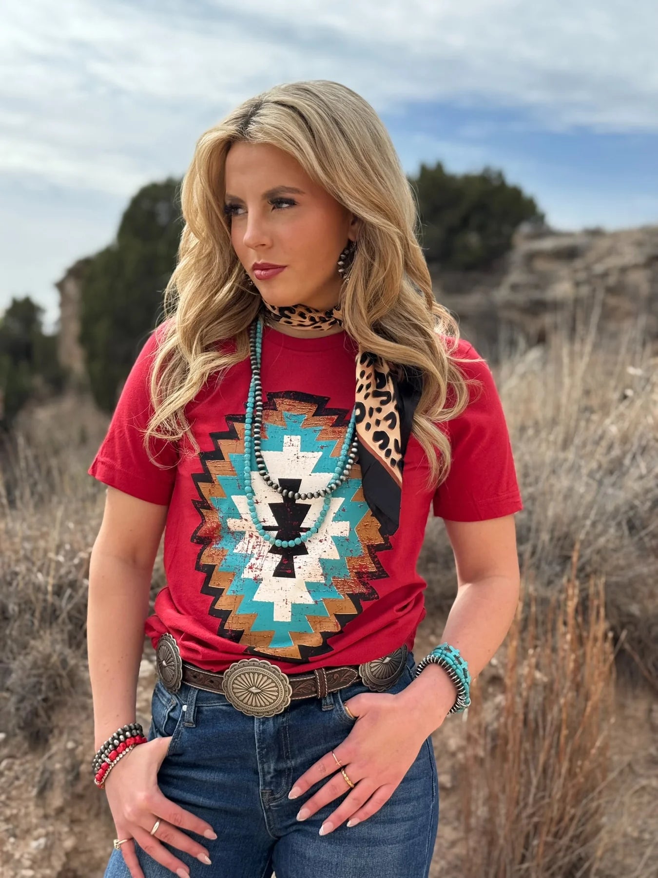 CHEYENNE AZTEC TEE - RED