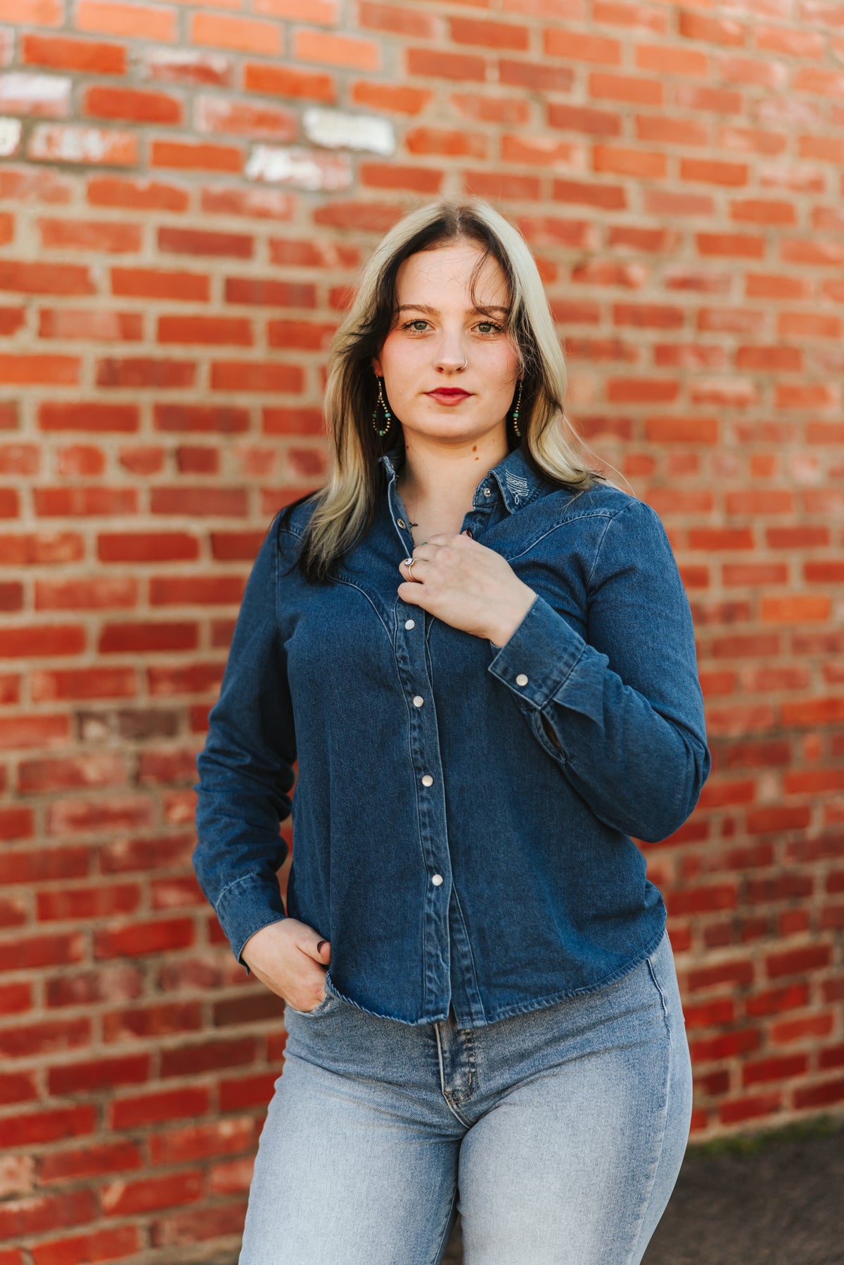 DARK MINERAL WASH BUTTON DOWN SHIRT
