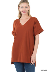 BRUSHED DTY ROLLED SHORT SLEEVE V-NECK TOP - DARK RUST