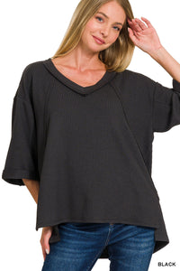 CORDED RIB 3/4 SLEEVE HI-LOW V NECK TOP - BLACK