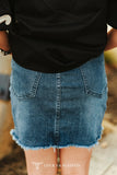 CLASSIC WESTERN UNFINISHED HEM MID WASH SKIRT