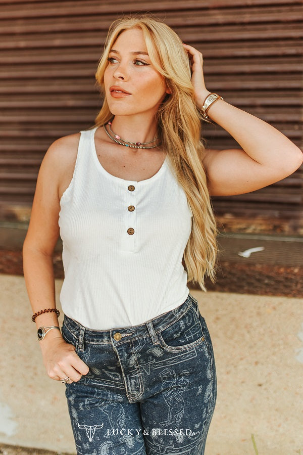 IVORY SLEEVELESS BUTTON UP TANK TOP