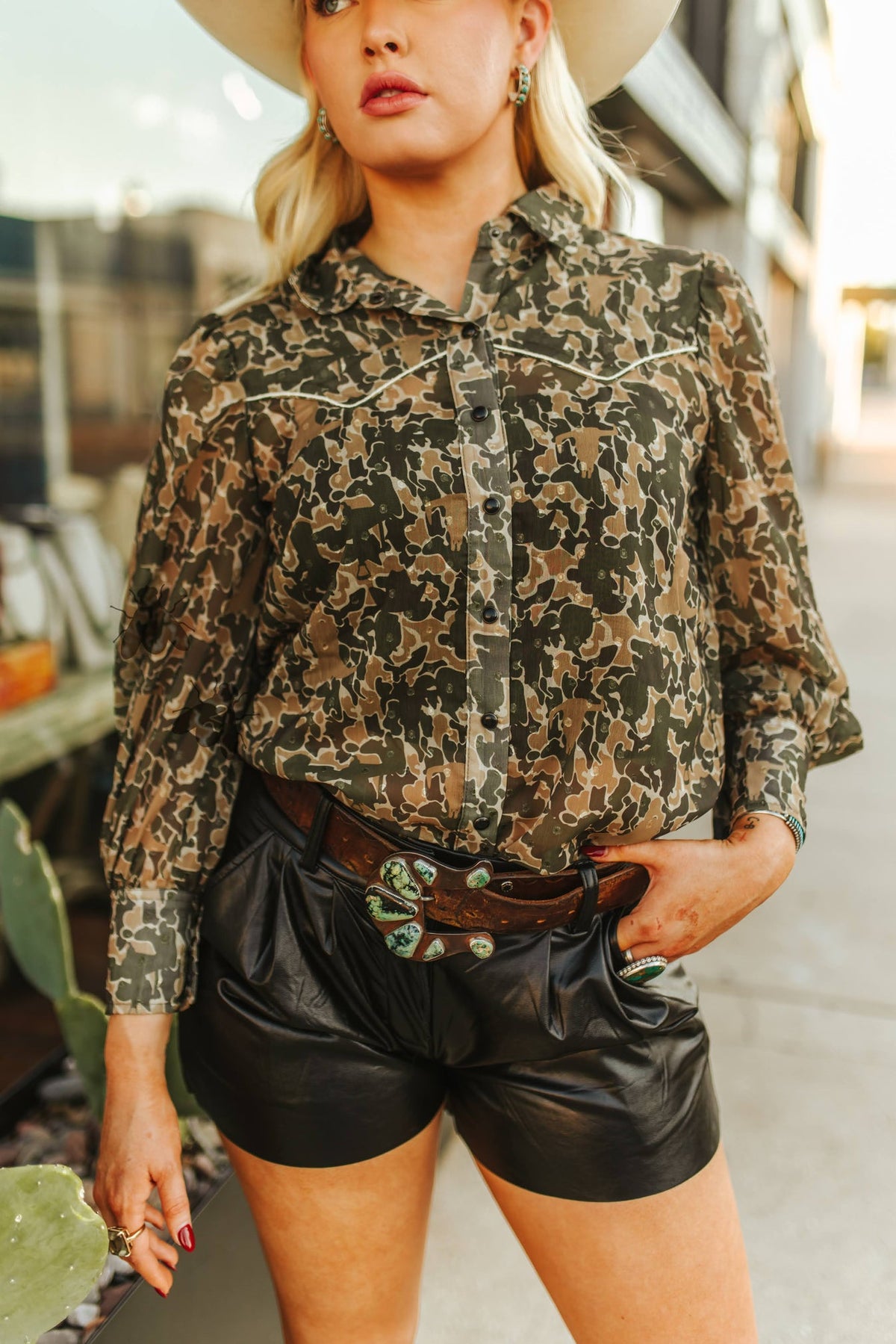 TROPHY WIFE CAMO TOP