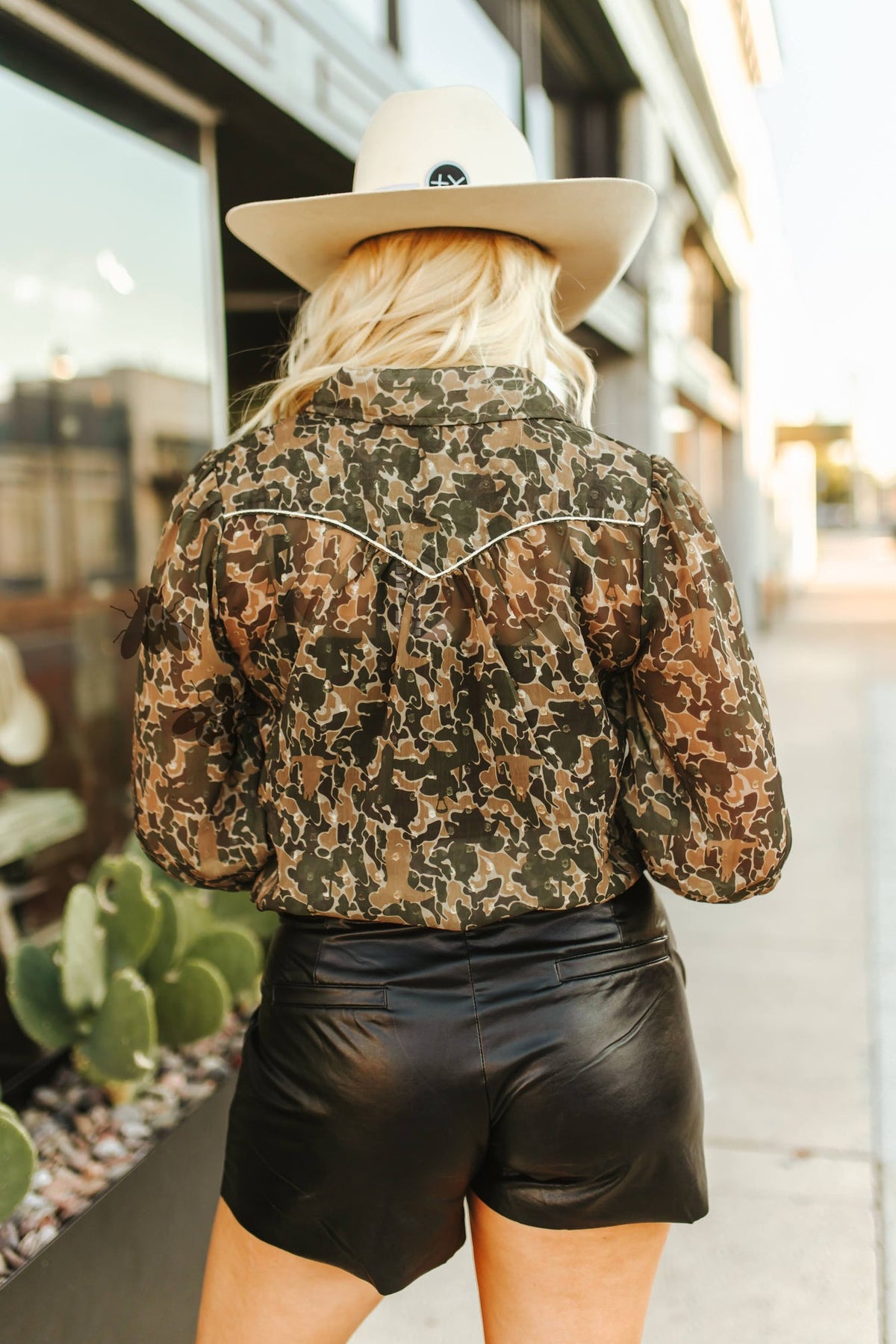 TROPHY WIFE CAMO TOP