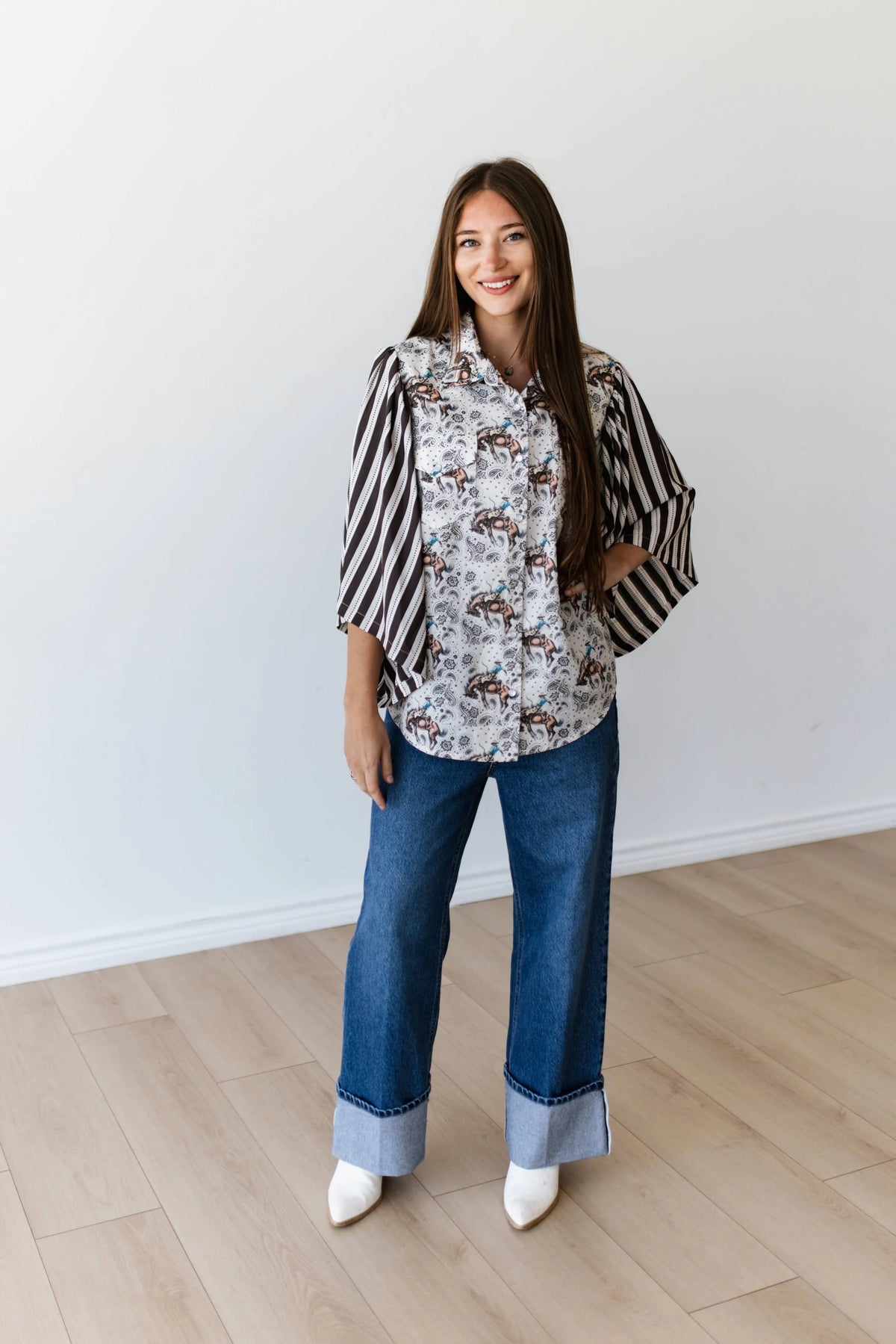 IVORY BUCKING HORSE PAISLEY