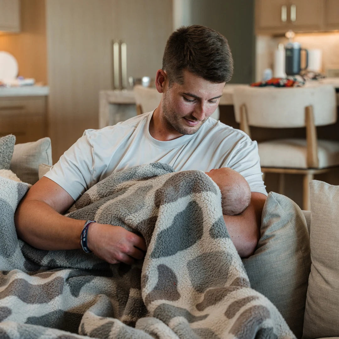 Burlebo Sherpa Blanket - Classic Deer Camo