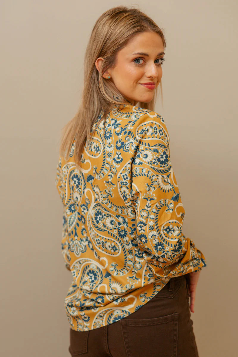 BANDANA HONEY BUTTON UP