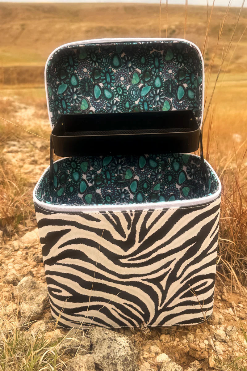 COWGIRL KEEPSAKE MAKEUP BOX