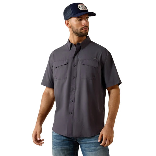 ARIAT MENS VENTTEK OUTBOUND SHORT SLEEVE SHIRT - CHARCOAL