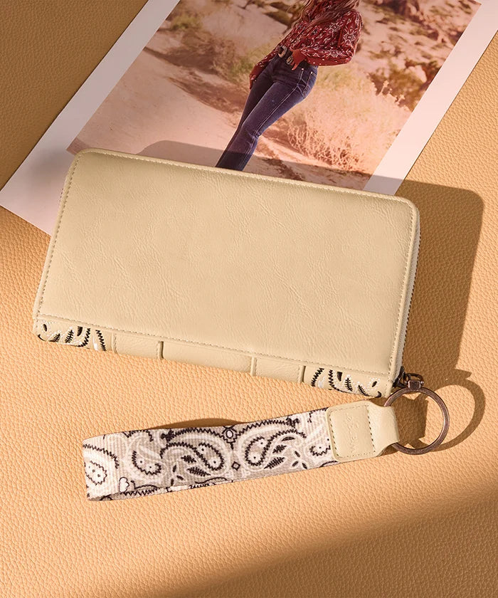 WRANGLER PAISLEY PRINT WRISTLET WALLET - TAN
