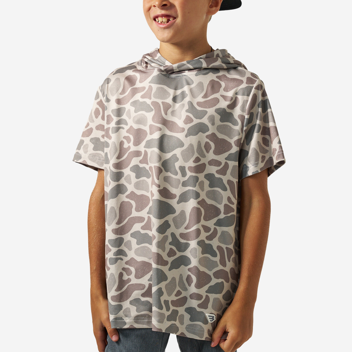 BURLEBO YOUTH SHORT SLEEVE PERFORMANCE HOODIE - CLASSIC DEER CAMO