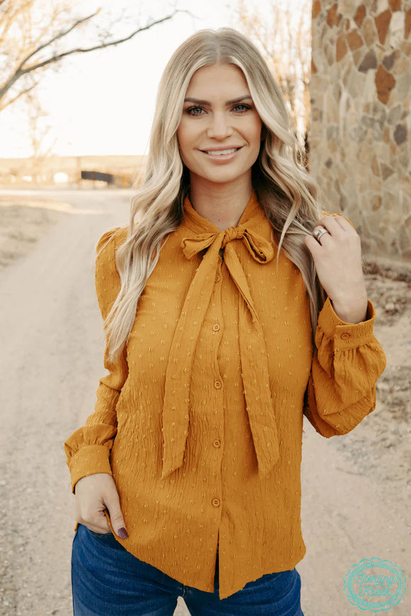 BUSINESS BABE MUSTARD TOP