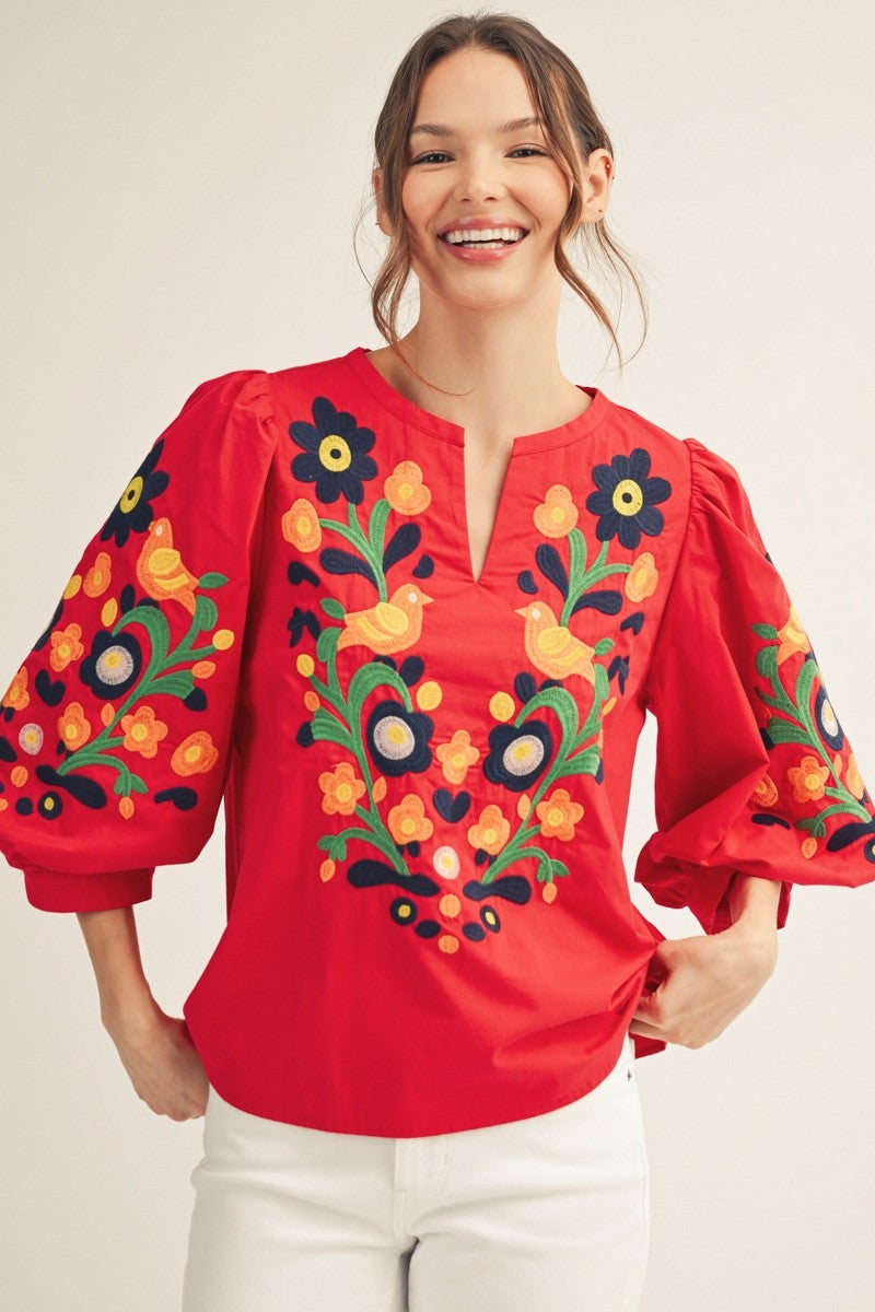 NOTCHED V NECK EMBROIDERED 3/4 SLEEVE TOP - RED