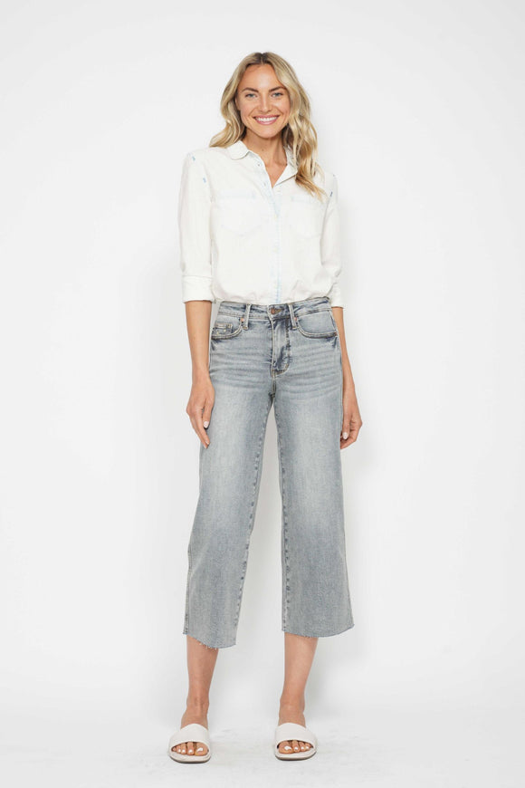 JUDY BLUE MID RISE TUMMY CONTROL RAM HEM CROP WIDE JEAN - LIGHT STONE