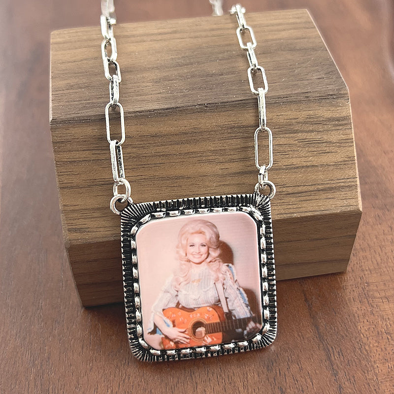 WESTERN DOLLY PORTRAIT PENDANT NECKLACE