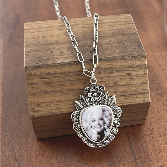 WESTERN DOLLY PORTRAIT HEART PENDANT NECKLACE