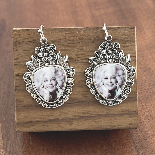 WESTERN DOLLY PORTRAIT HEART EARRINGS