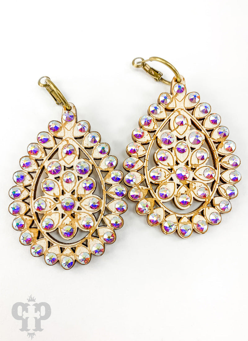 PINK PANACHE WHITE CRACKLE WOOD LARGE IRIDESCENT EARRINGS - E453PWAB