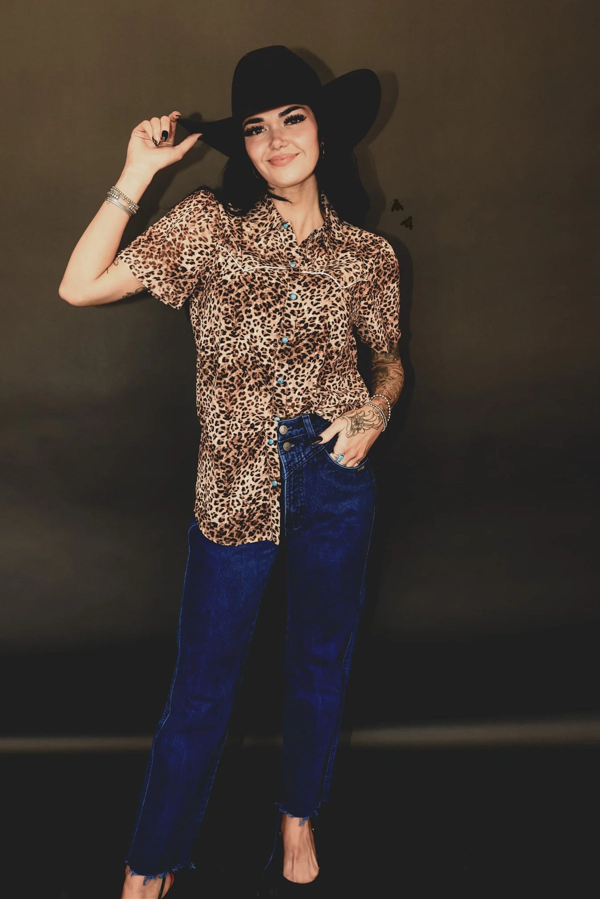 WESTERN WILD SHORT SLEEVE TOP - LEOPARD