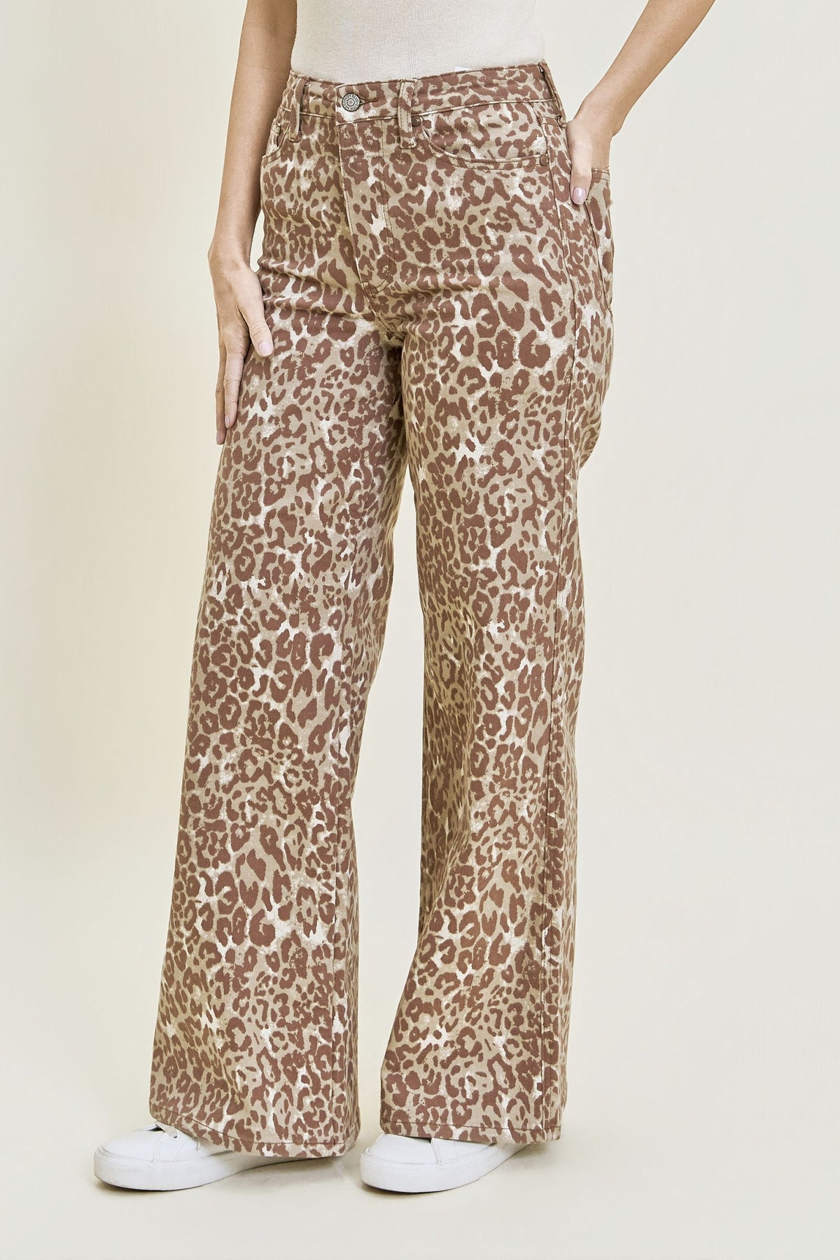JUDY BLUE HIGH WAIST LUX RETRO WIDE WINTER LEOPARD JEANS