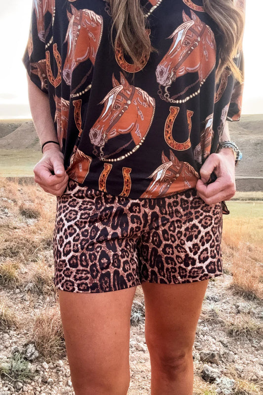 KITTY ON THE PROWL SHORTS