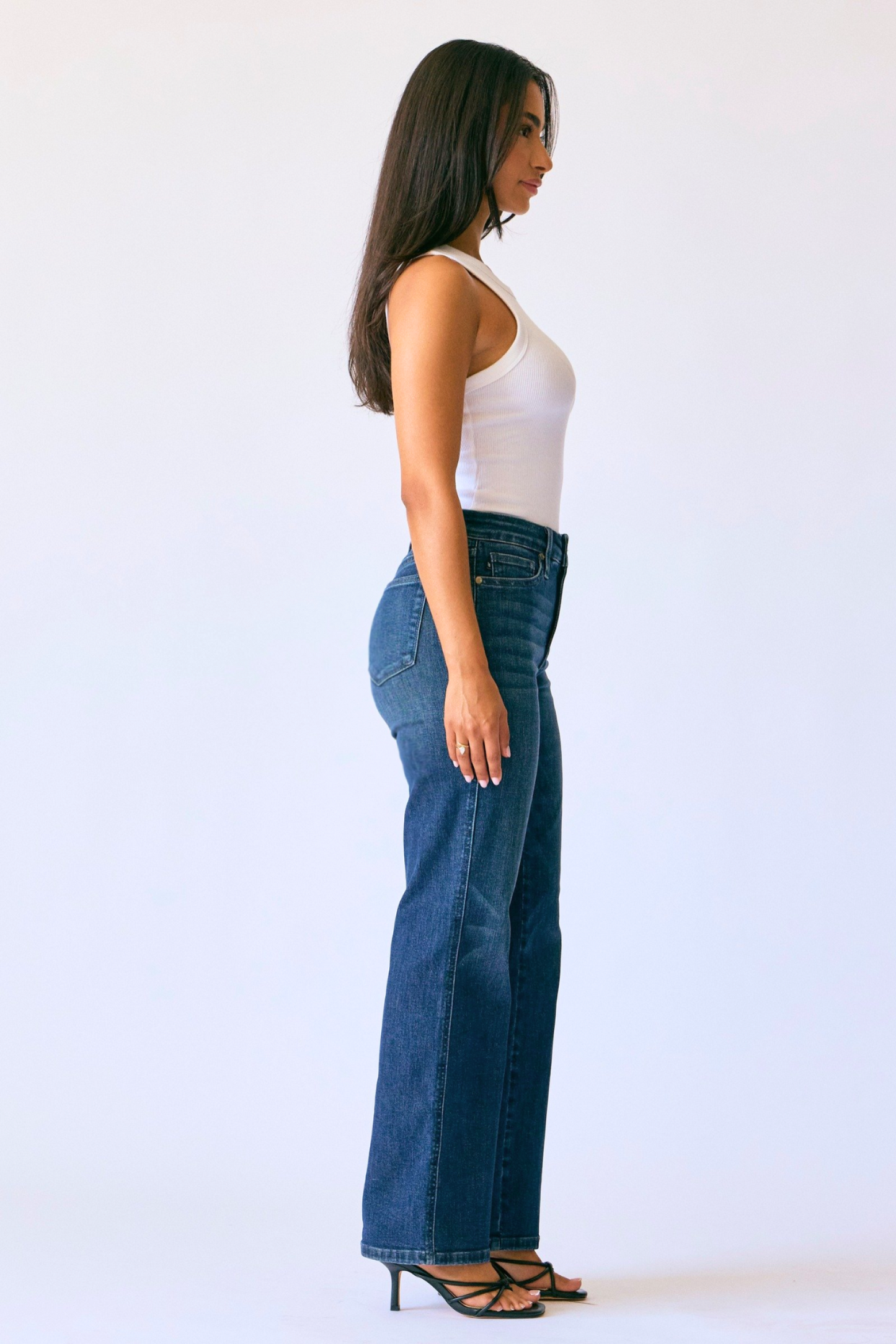 JUDY BLUE MID RISE PETITE STRAIGHT TUMMY CONTROL CLASSIC - DARK STONE