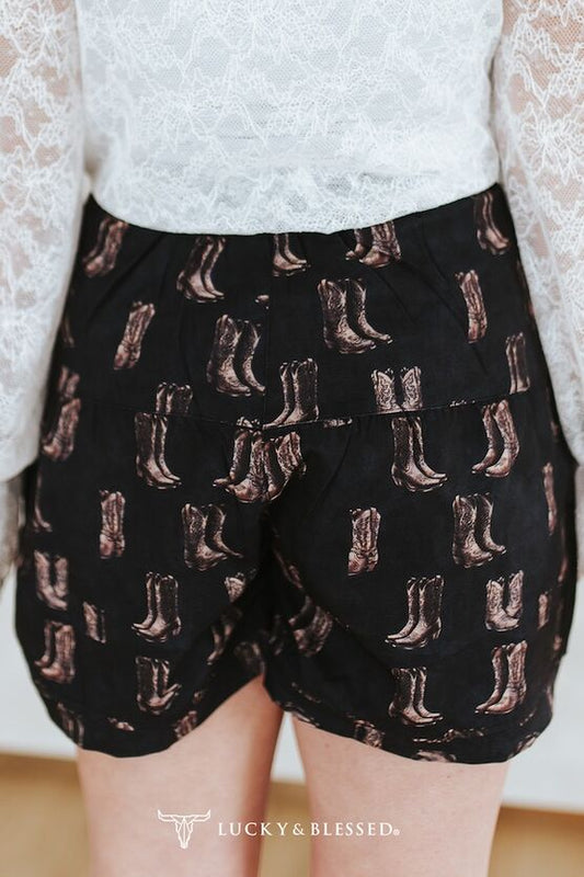 BOOTS PRINTED CONCHO BUTTON ELASTIC WAISTBAND SHORTS