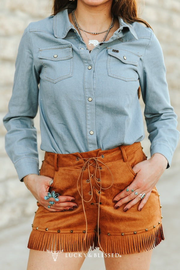 LIGHT WASH STRETCH DENIM LONG SLEEVE WESTERN PRINTED SHIRT