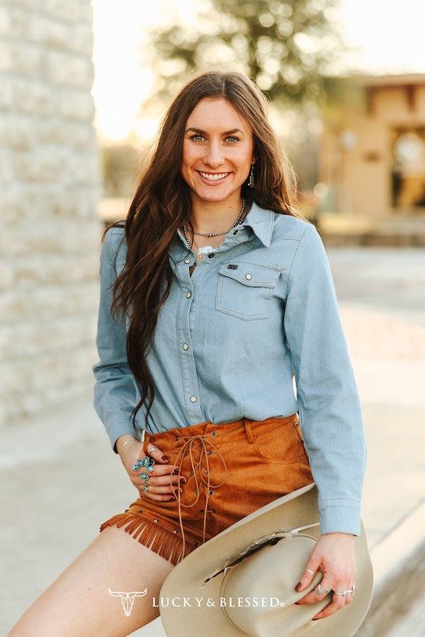 LIGHT WASH STRETCH DENIM LONG SLEEVE WESTERN PRINTED SHIRT