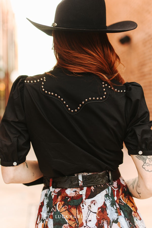 BLACK SHORT PUFF SLEEVE WESTERN STUDDED YOKE SHIRT