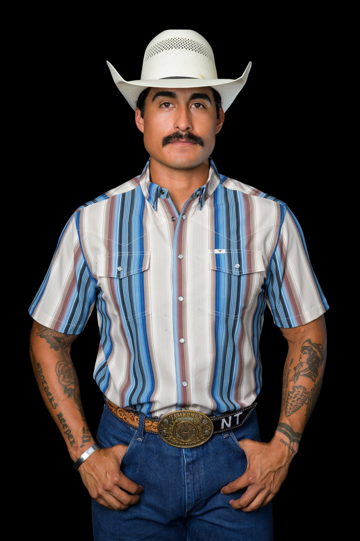 FERRELL MEN'S THE HARRISON IN CREAM- SHORT SLEEVE SNAP