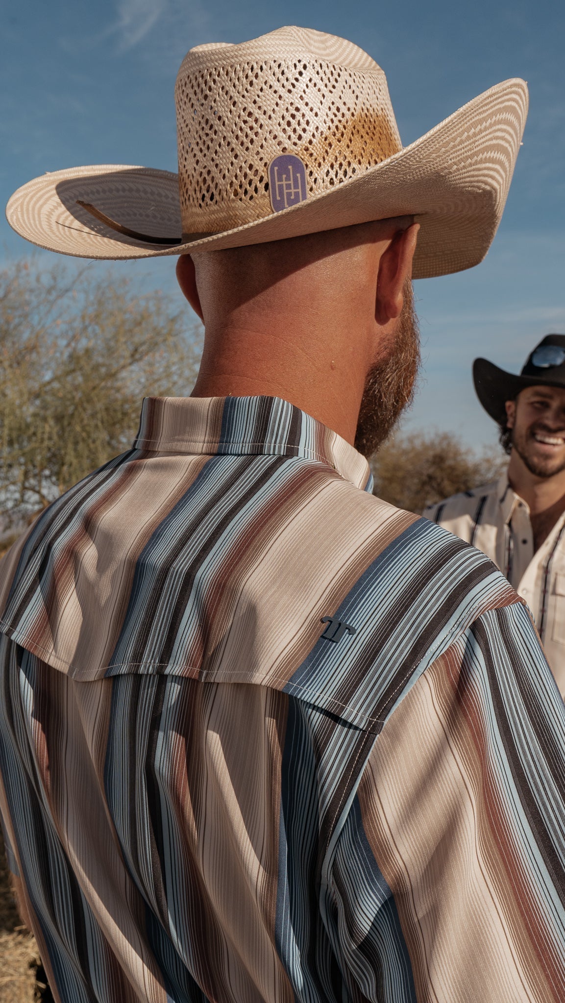 FERRELL MEN'S THE HARRISON IN CREAM- SHORT SLEEVE SNAP
