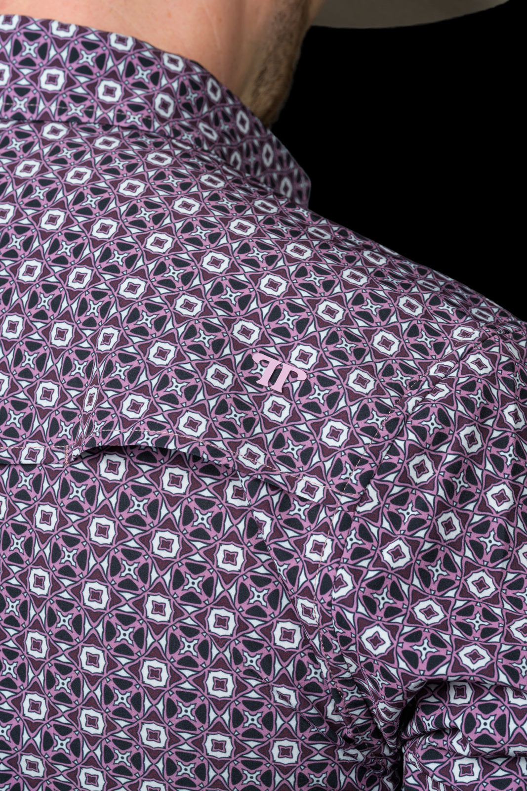 FERRELL MEN'S THE EMERSON SHORT SLEEVE PEARL SNAP - MAROON