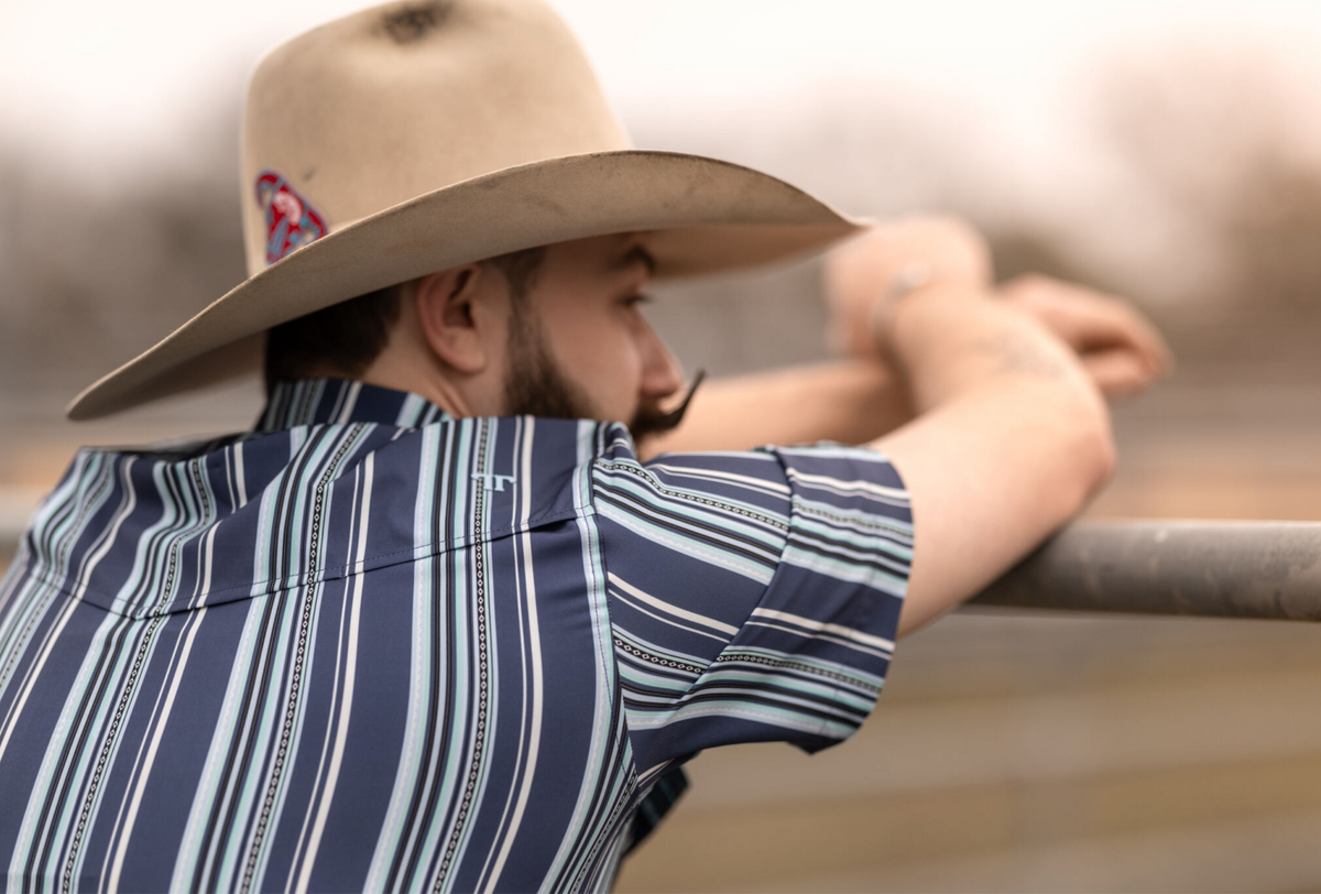 FERRELL MEN'S THE JAMES IN BLUE - SHORT SLEEVE SNAP