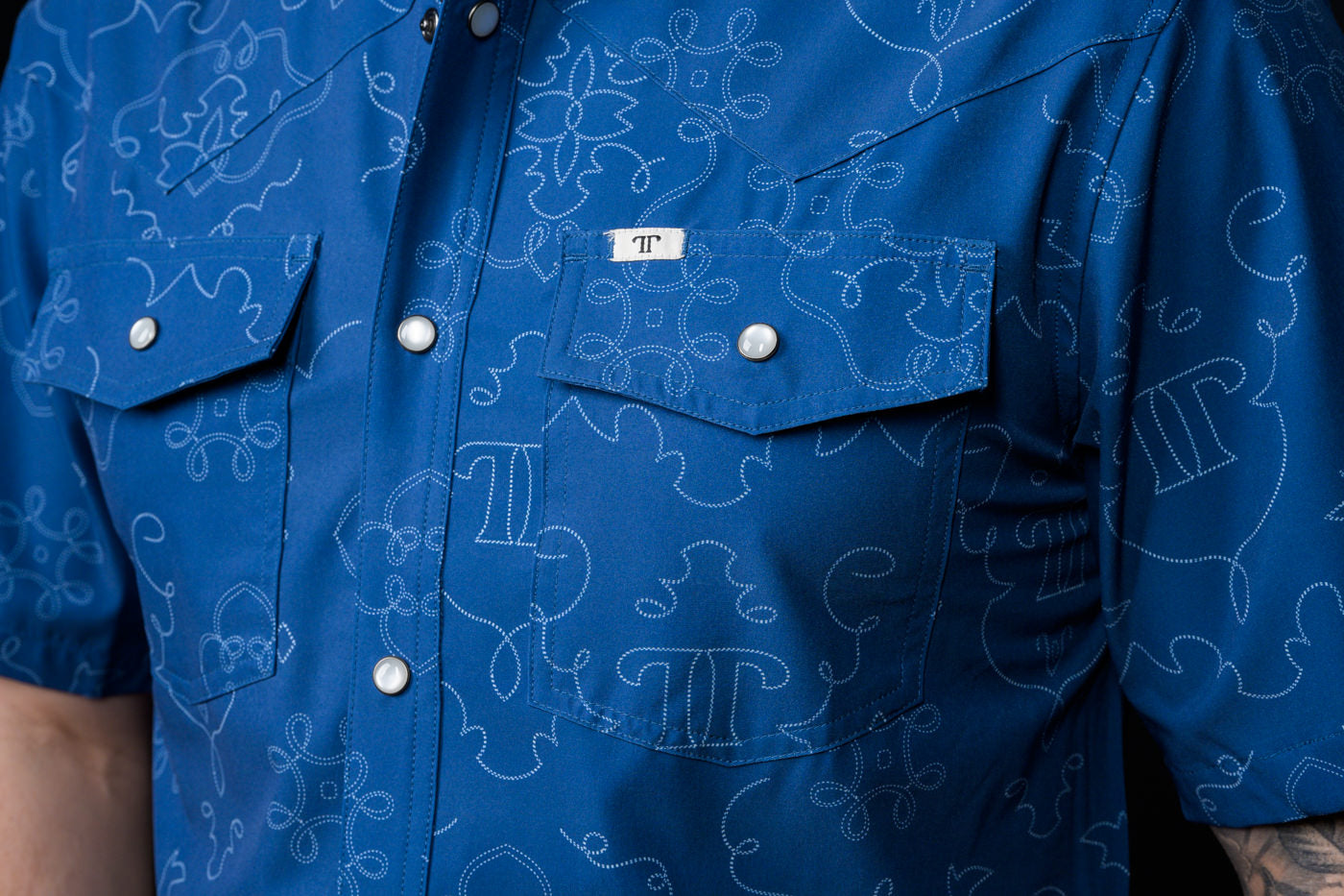 FERRELL MEN'S CARSON SHORT SLEEVE PEARL SNAP SHIRT - BLUE