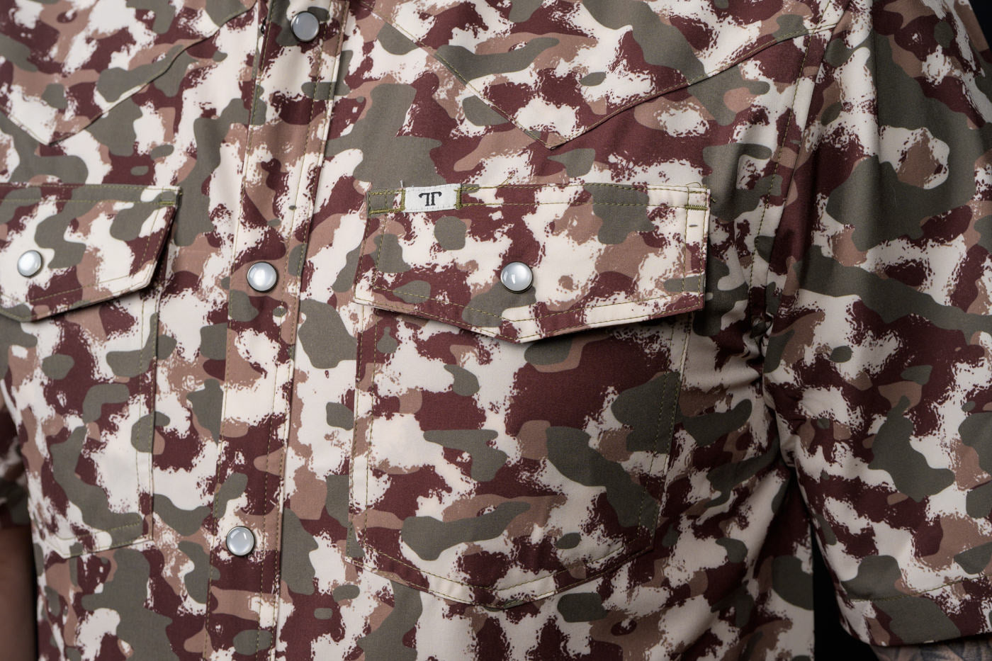 FERRELL MEN'S CAMO LITE SHORT SLEEVE PEARL SNAP SHIRT