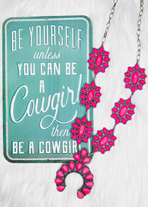 SHE'S GONE COUNTRY NECKLACE - PINK