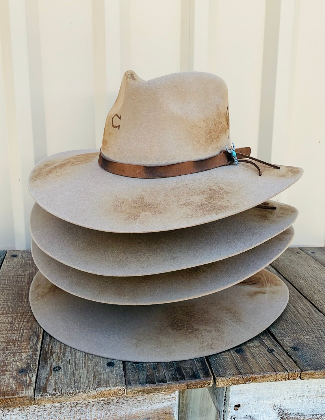 CHARLIE 1 HORSE LAKOTA FELT HAT