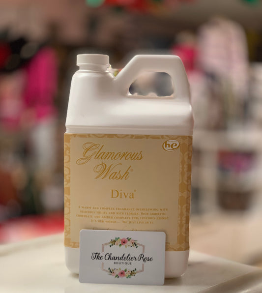 TYLER CANDLE CO GLAMOROUS WASH - DIVA 64 OZ