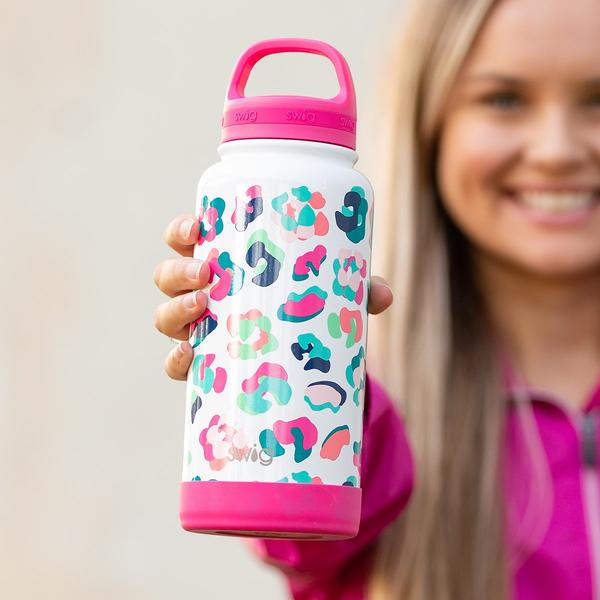 SWIG LIFE Party Animal Bottle (30oz)